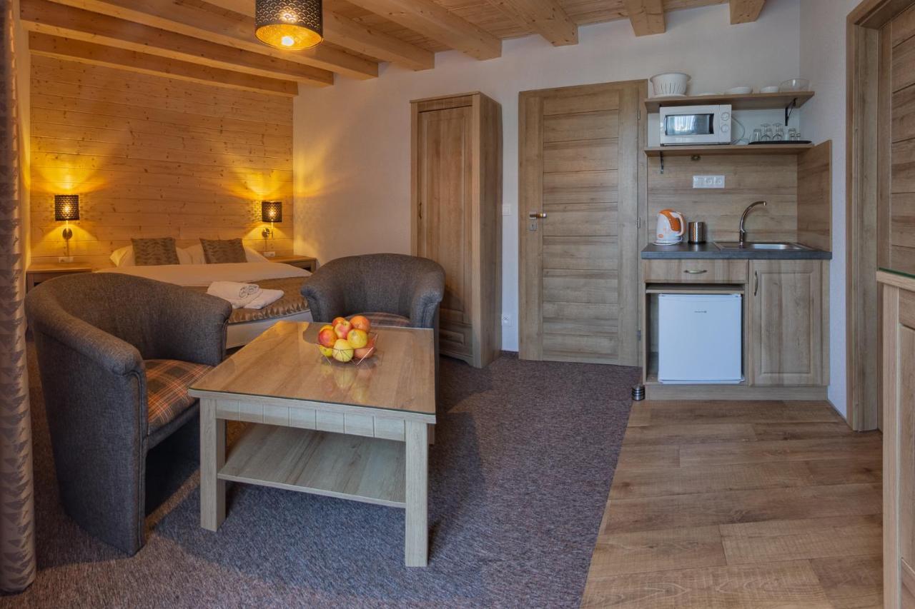 Apartmány a Štúdia Villa Flora Liptovská Sielnica Exterior foto